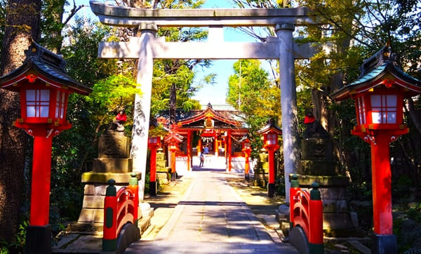 三の鳥居正面の風景