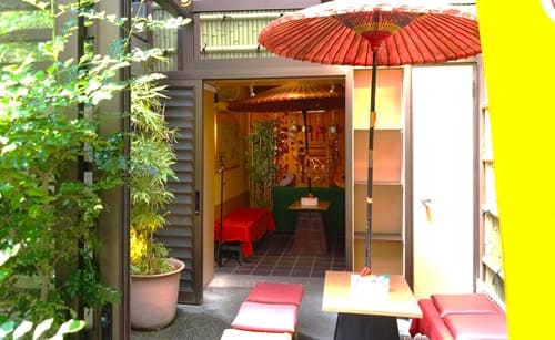 願掛けなどを行う場所の風景