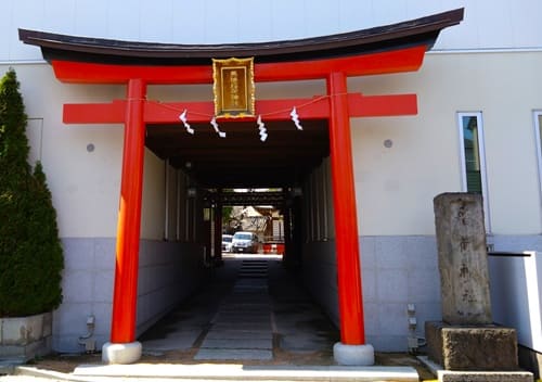 東の鳥居正面の風景