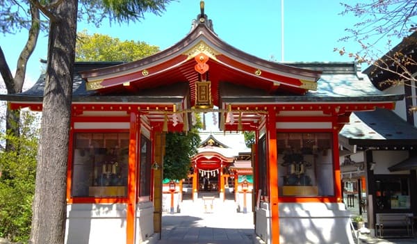 随神門正面の風景