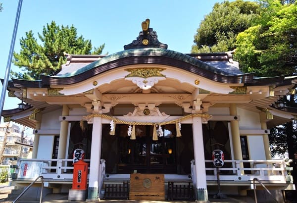 拝殿正面の風景