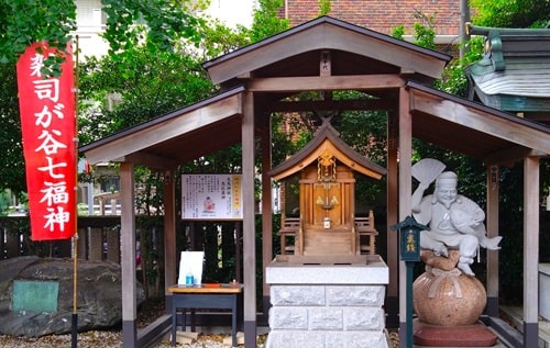 西宮神社正面の風景