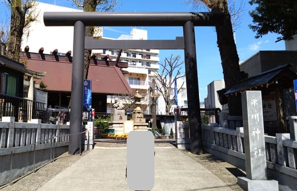鳥居正面の風景