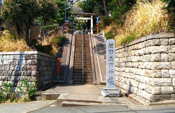 境内入り口の風景