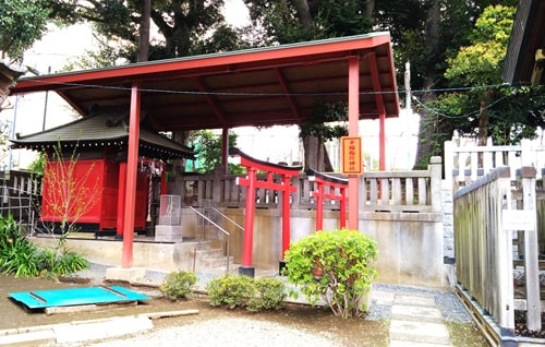稲荷神社横からの風景