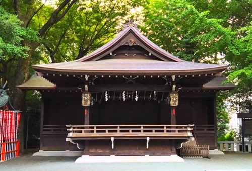 神楽殿正面の風景