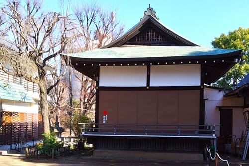 神楽殿正面の風景