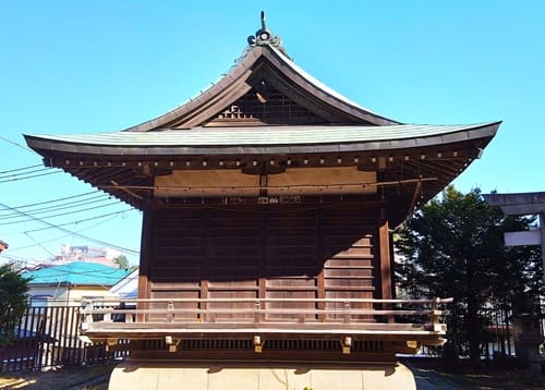 神楽殿正面の風景