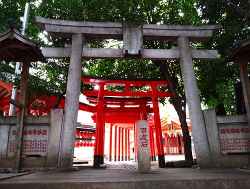 一の鳥居正面の風景