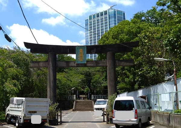 一の鳥居正面の風景